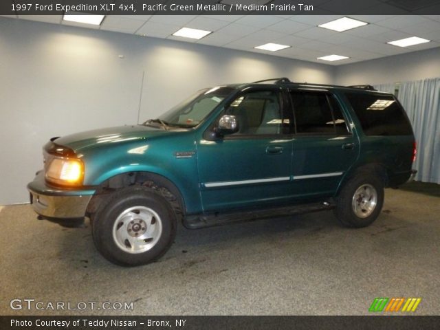 1997 Ford Expedition XLT 4x4 in Pacific Green Metallic