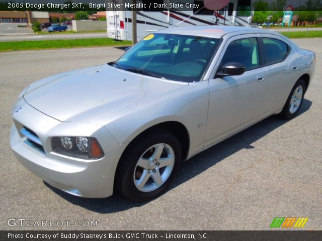 2009 Dodge Charger SXT in Bright Silver Metallic