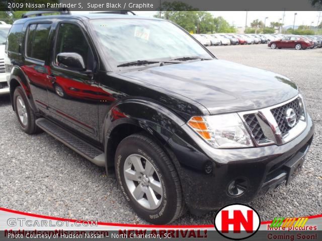 2009 Nissan Pathfinder S in Super Black