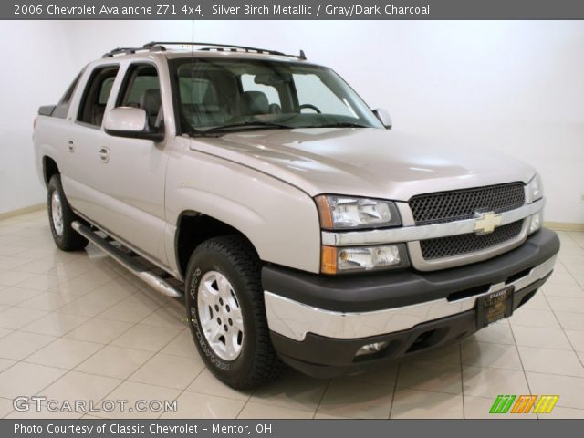 2006 Chevrolet Avalanche Z71 4x4 in Silver Birch Metallic