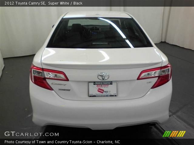 2012 Toyota Camry SE in Super White