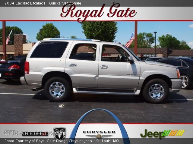 2004 Cadillac Escalade  in Quicksilver