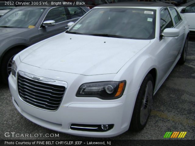 2012 Chrysler 300 S V6 in Bright White
