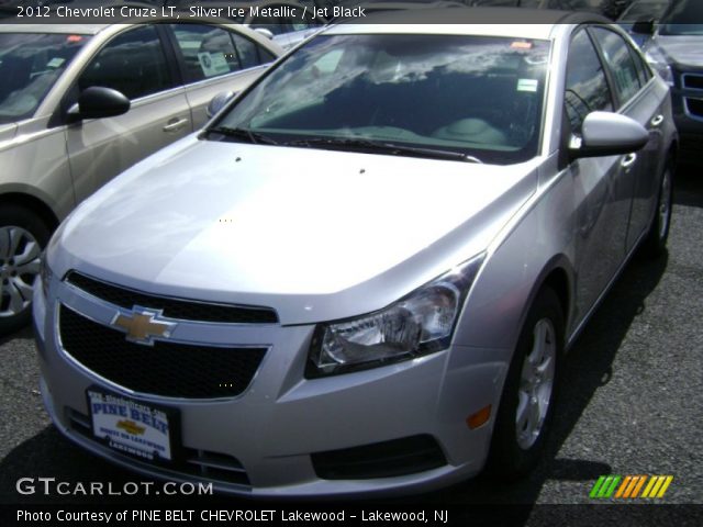 2012 Chevrolet Cruze LT in Silver Ice Metallic