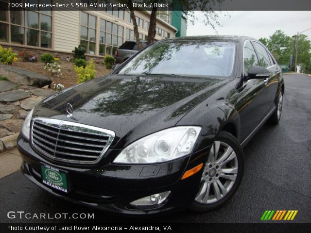 2009 Mercedes-Benz S 550 4Matic Sedan in Black