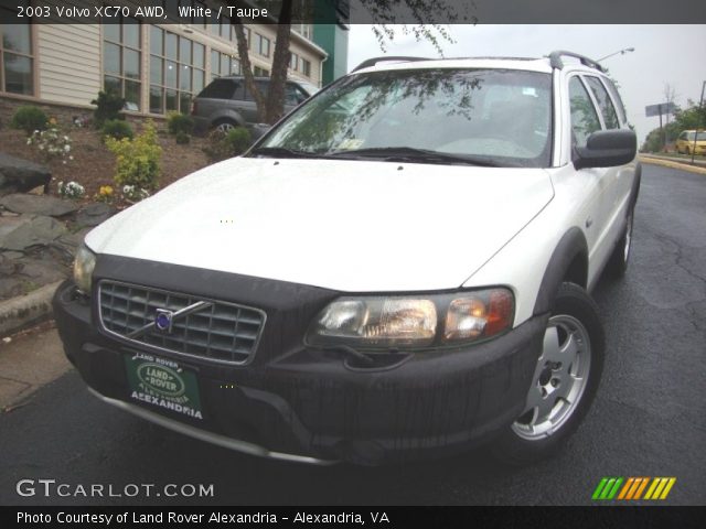 2003 Volvo XC70 AWD in White