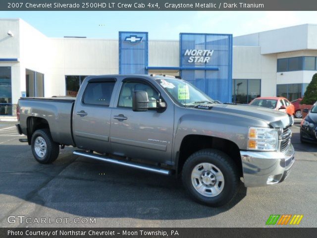 2007 Chevrolet Silverado 2500HD LT Crew Cab 4x4 in Graystone Metallic