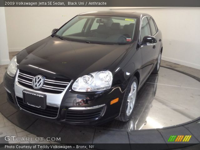 2009 Volkswagen Jetta SE Sedan in Black Uni