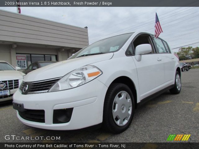 2009 Nissan Versa 1.8 S Hatchback in Fresh Powder