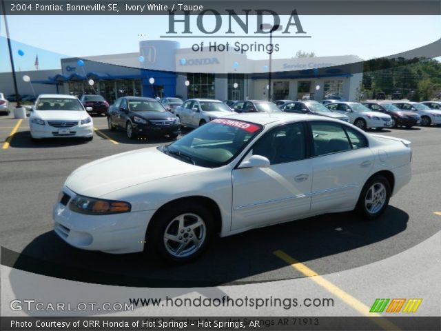 2004 Pontiac Bonneville SE in Ivory White