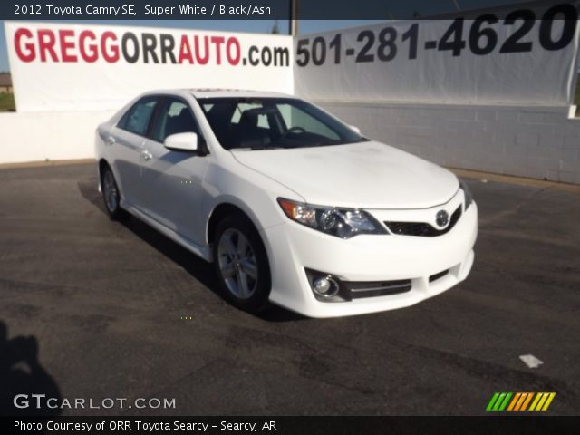2012 Toyota Camry SE in Super White