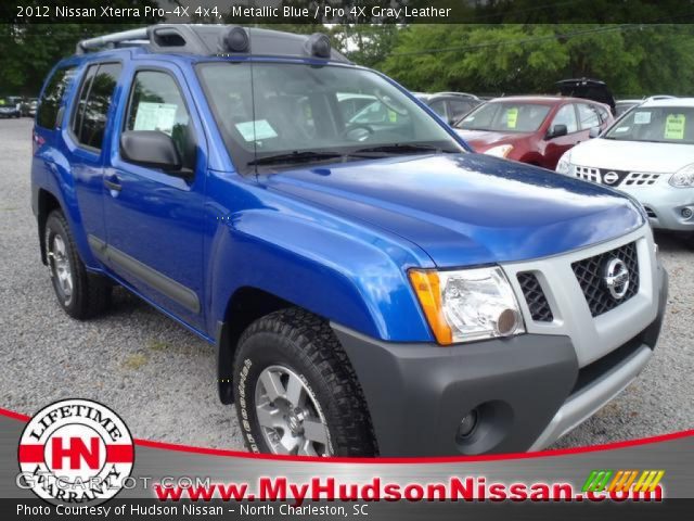 2012 Nissan xterra metallic blue #3