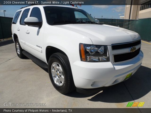 2009 Chevrolet Tahoe LT in Summit White