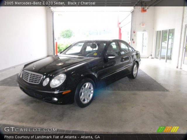 2005 Mercedes-Benz E 320 Sedan in Black