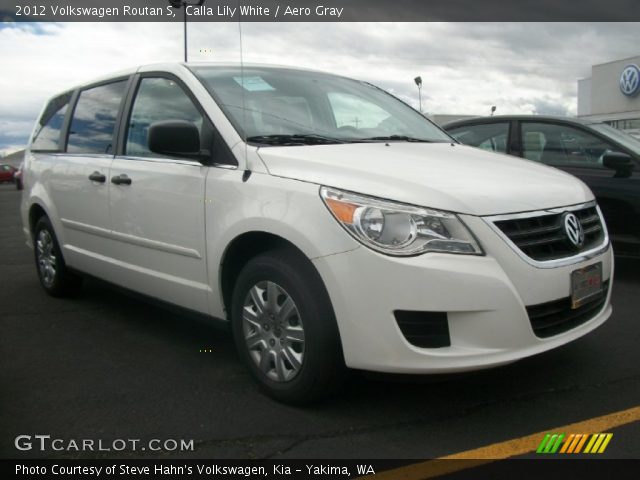 2012 Volkswagen Routan S in Calla Lily White