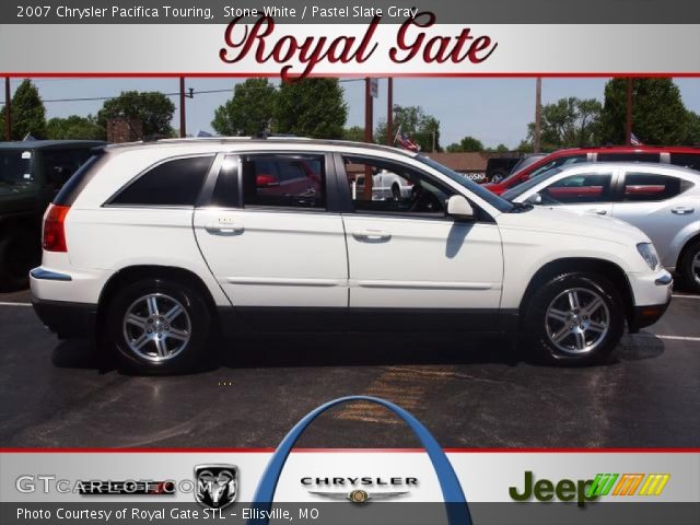 2007 Chrysler Pacifica Touring in Stone White