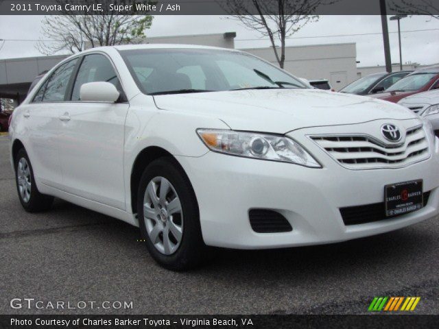 2011 Toyota Camry LE in Super White