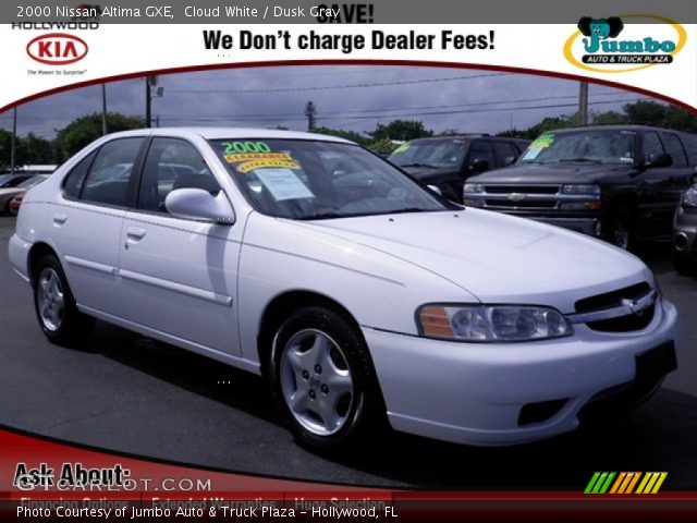 2000 Nissan Altima GXE in Cloud White