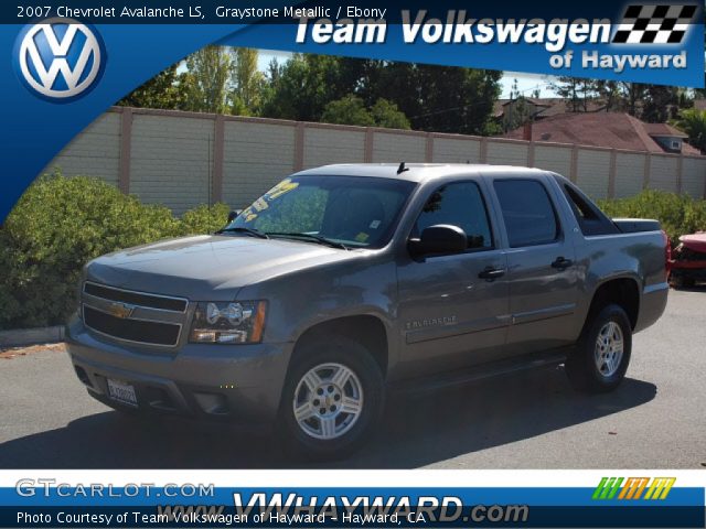 2007 Chevrolet Avalanche LS in Graystone Metallic