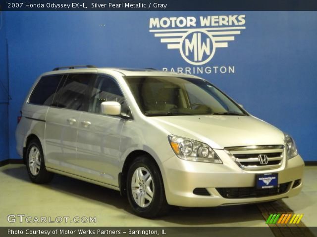2007 Honda Odyssey EX-L in Silver Pearl Metallic