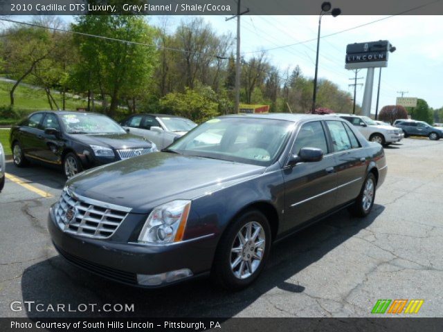 2010 Cadillac DTS Luxury in Grey Flannel
