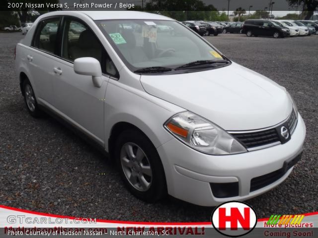 2007 Nissan Versa S in Fresh Powder