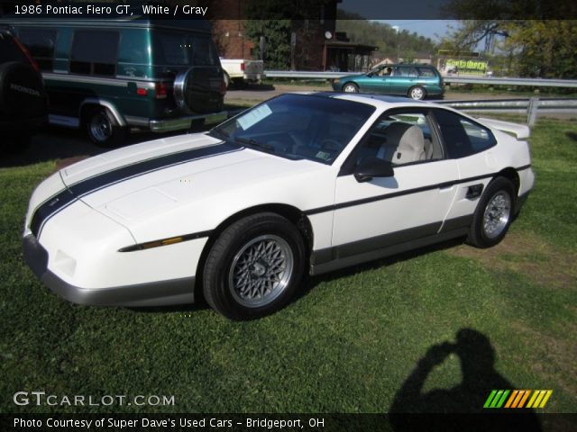 1986 Pontiac Fiero GT in White