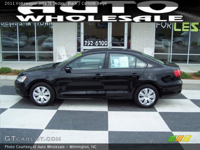 2011 Volkswagen Jetta SE Sedan in Black