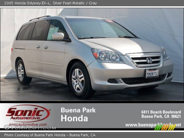 2005 Honda Odyssey EX-L in Silver Pearl Metallic