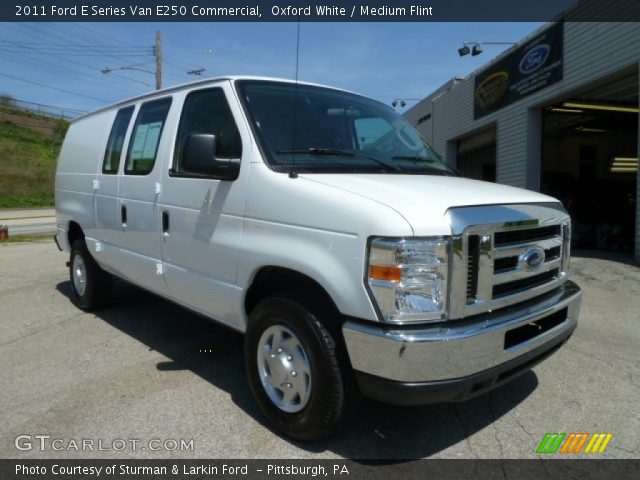 2011 Ford E Series Van E250 Commercial in Oxford White