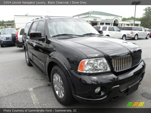 2004 Lincoln Navigator Luxury in Black Clearcoat