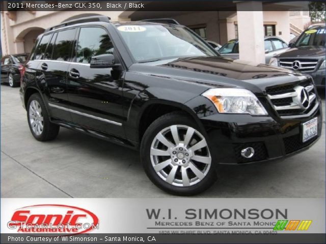 2011 Mercedes-Benz GLK 350 in Black