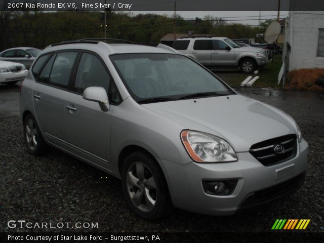 2007 Kia Rondo EX V6 in Fine Silver