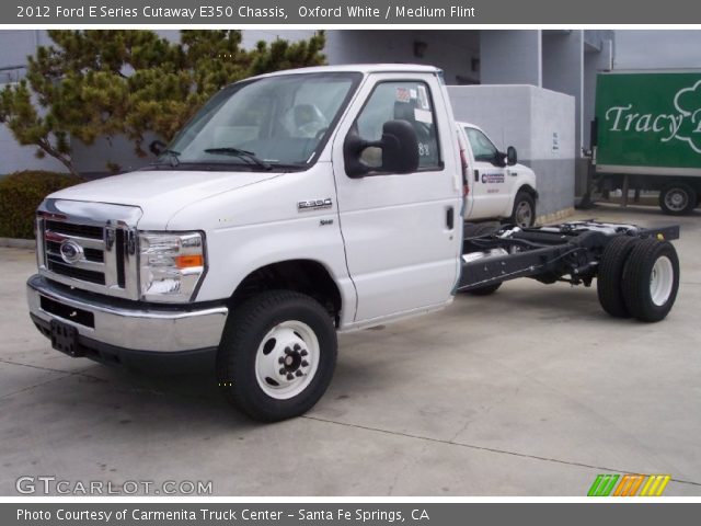2012 Ford E Series Cutaway E350 Chassis in Oxford White