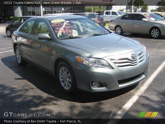 2011 Toyota Camry XLE in Aloe Green Metallic