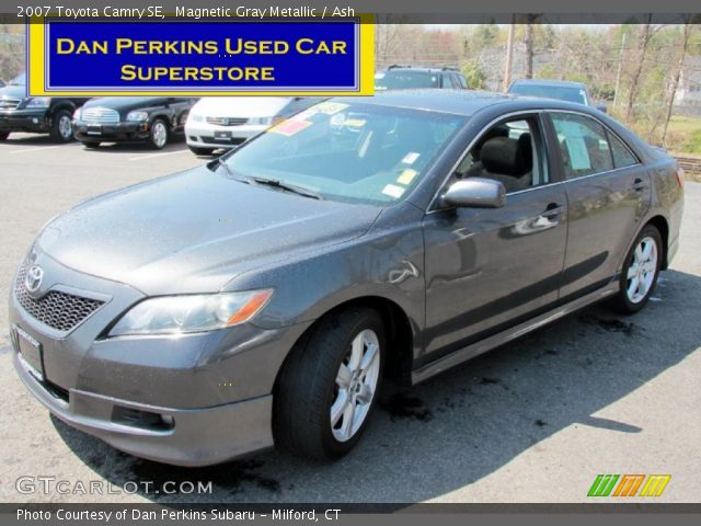 2007 Toyota Camry SE in Magnetic Gray Metallic