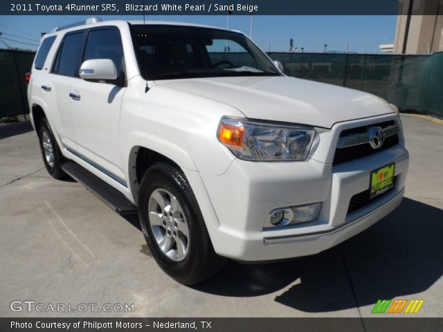 2011 Toyota 4Runner SR5 in Blizzard White Pearl