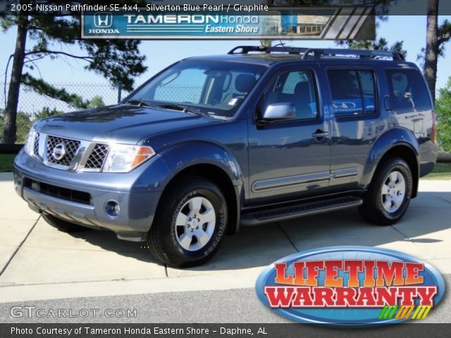 2005 Nissan Pathfinder SE 4x4 in Silverton Blue Pearl