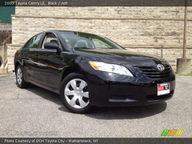 2009 Toyota Camry LE in Black