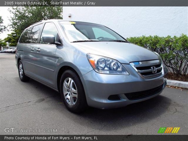 2005 Honda Odyssey EX in Silver Pearl Metallic