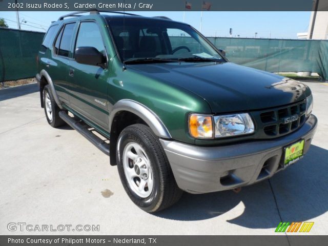 2002 Isuzu Rodeo S in Garden Green Mica