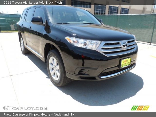 2012 Toyota Highlander V6 in Black