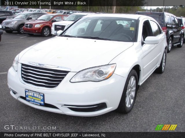 2011 Chrysler 200 Touring in Bright White