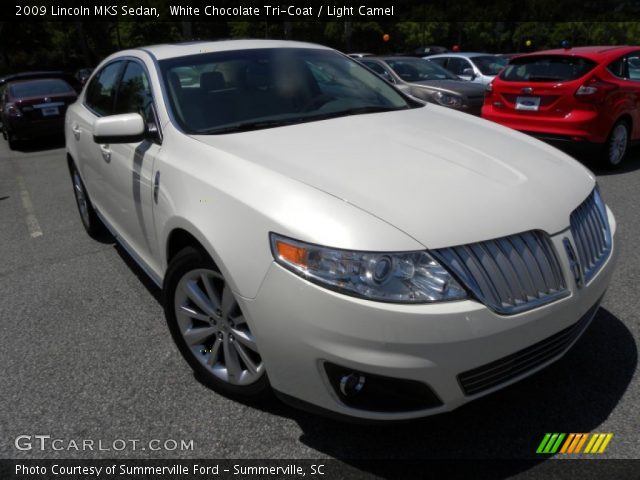 2009 Lincoln MKS Sedan in White Chocolate Tri-Coat