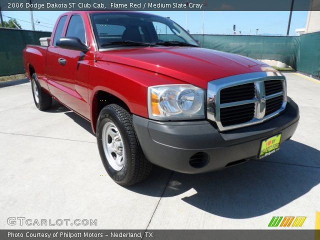 2006 Dodge Dakota ST Club Cab in Flame Red