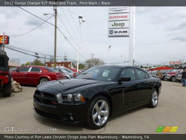 2012 Dodge Charger R/T Road and Track in Pitch Black