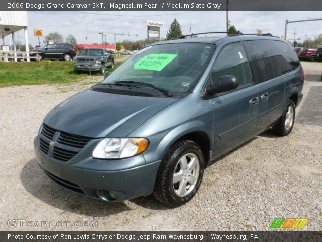 2006 Dodge Grand Caravan SXT in Magnesium Pearl
