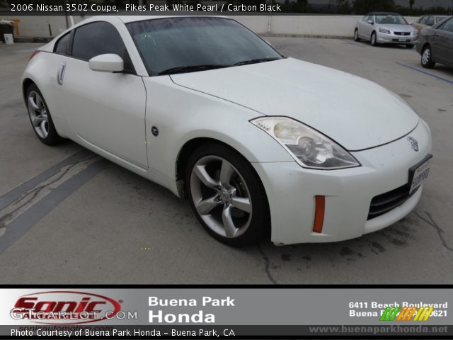 2006 Nissan 350Z Coupe in Pikes Peak White Pearl