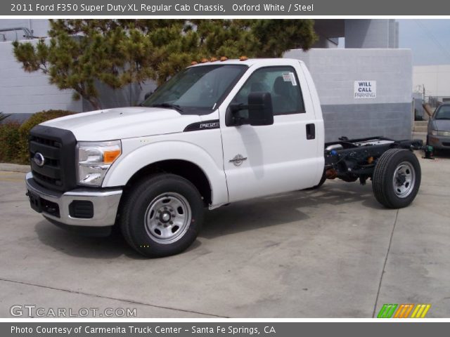 2011 Ford F350 Super Duty XL Regular Cab Chassis in Oxford White