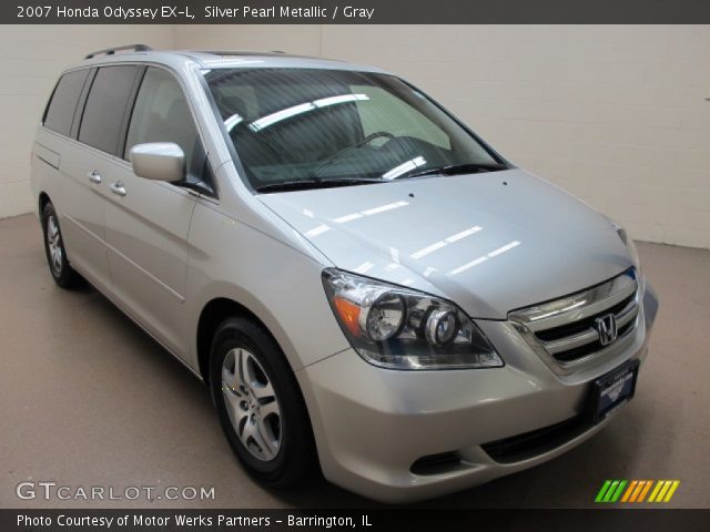 2007 Honda Odyssey EX-L in Silver Pearl Metallic